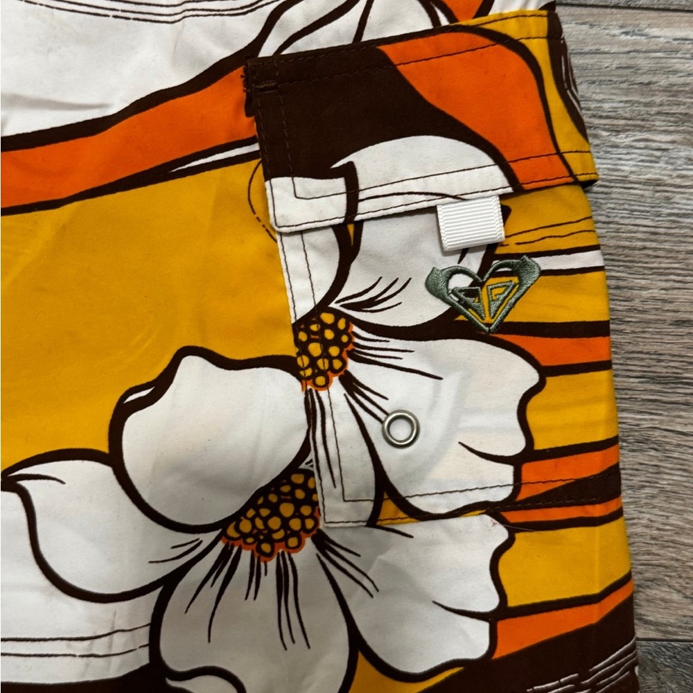 Vintage Y2K Roxy yellow and white floral board shorts size 7 - Picture 3 of 4